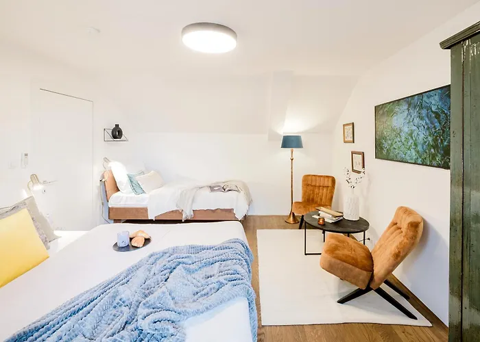 Prague Days - Two-Bedroom Maisonette With Ac And Terrace With Grill In Vinohrady