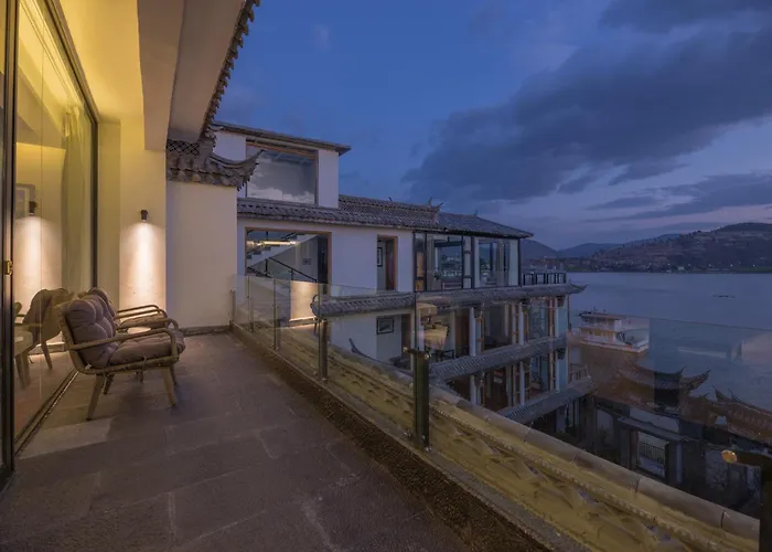 Dali Muhai Island Designer Seaview Manor