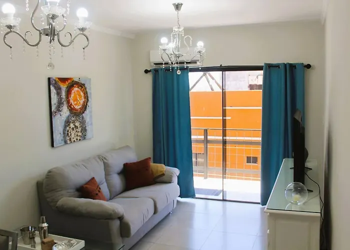 Spacious Two Bedroom Two Bathroom Apartment In Downtown Asuncion Cana de Castilla