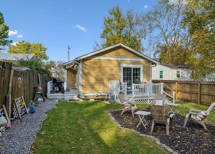 East Nashville Sweetie Near To Downtown 2 Bed 2 Bath With Fenced Yard 30 Or More Days By Skyrun Nashville