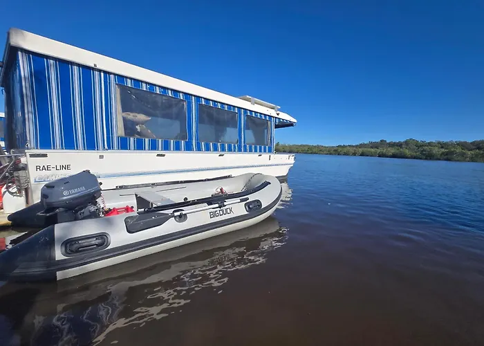 Liquid Spirit Noosaville Houseboat " Experience More "