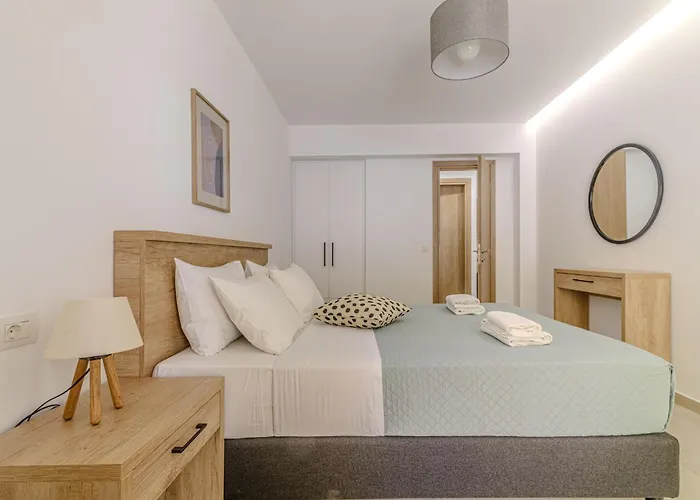 Ferienwohnung Andy'S Plaza Agia Pelagia 