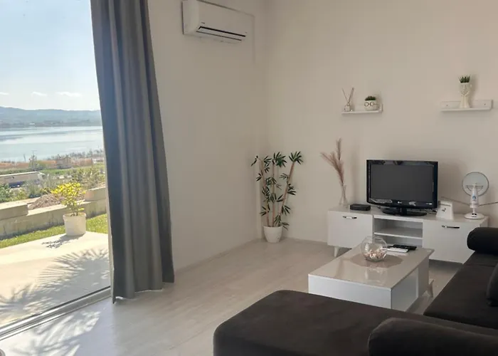 Luna Duplex Apartment Dojran