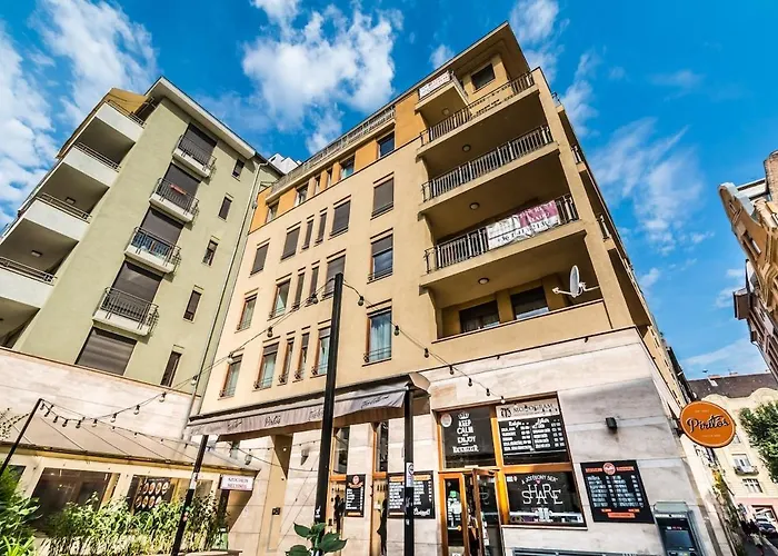 Central Penthouse Free Parking 2Balconies Ac Nice Budapest