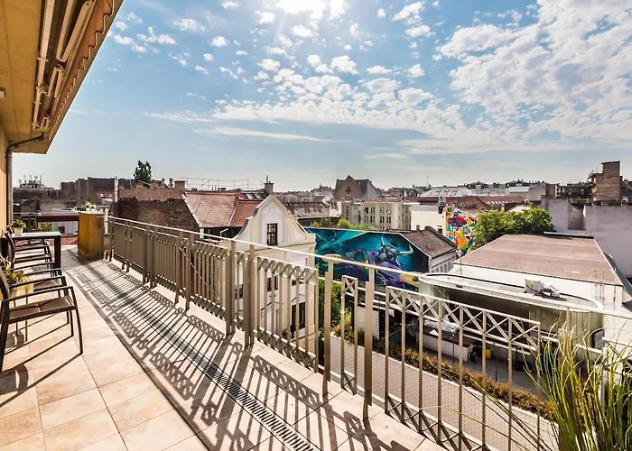 Central Penthouse Free Parking 2Balconies Ac Nice Budapest