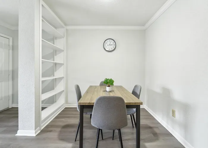 Reserve At Westwood 2300 I Spacious 1 Bed 1 Bath Houston