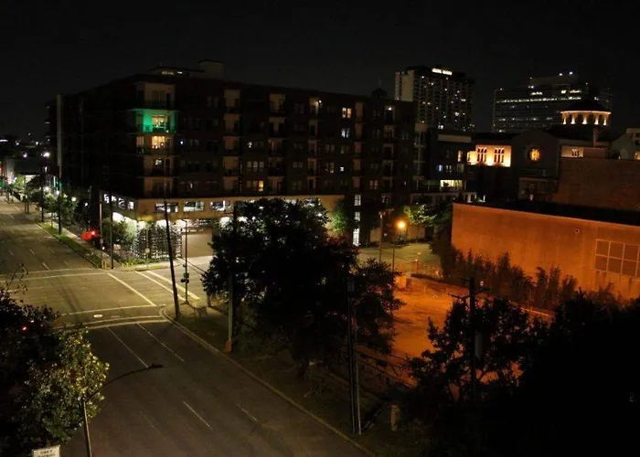 Relax & Enjoy In The City Houston