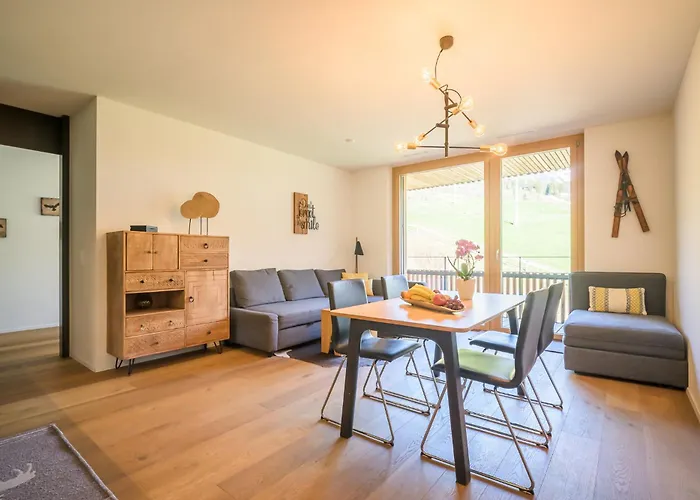 Edelweiss Ferienwohnung, Stenna Bergblick Flims