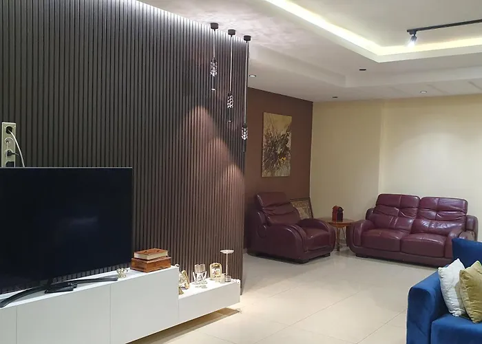Comfortable Flat Near Everything, Walk To Shops And Beach Agadir