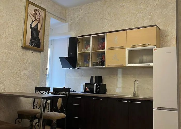 Ferienwohnung Monro-Style In The Historical Center Odessa