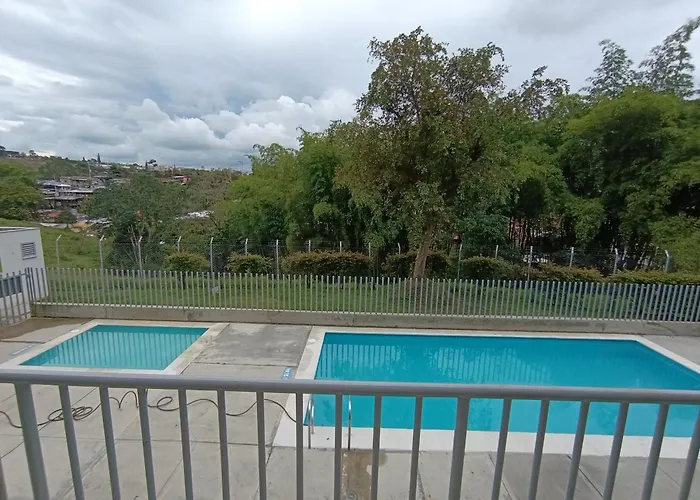Confortable Apartamento En Montenegro De 3 Habitaciones