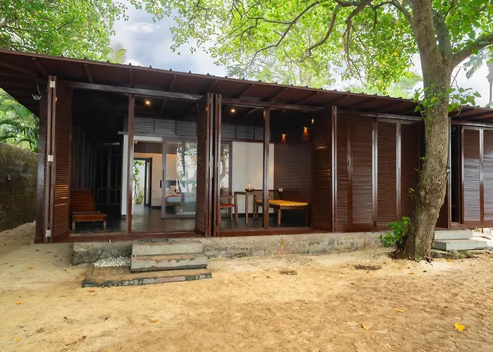 Ananda Marari Beach Villa Alappuzha