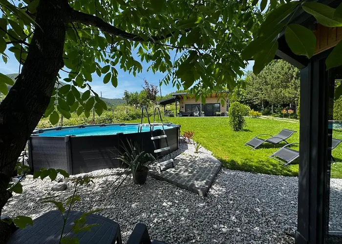 Residence Wood Pool & Spa Visoko