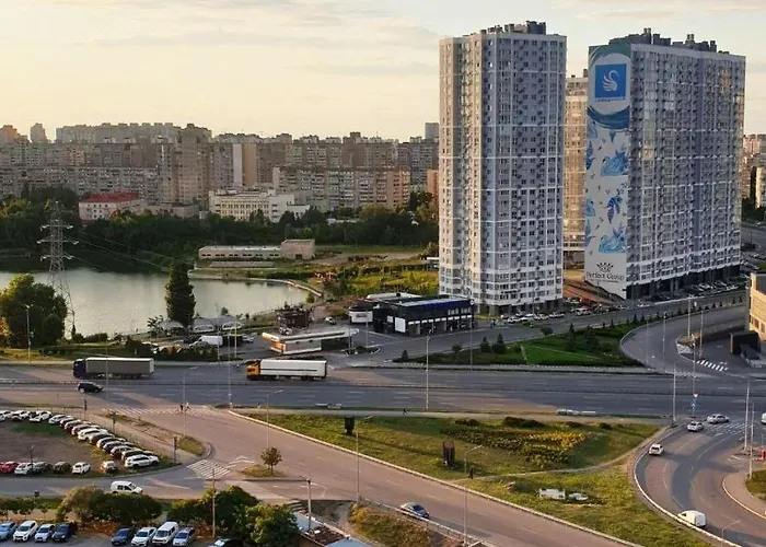 Уютная Квартира На Метро Харьковская 3 Минуты Пешком Kiew