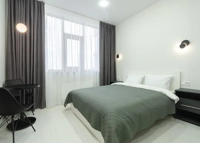 Ввв! 14-4 Diplomat Hall, Zhylianska 59, Kyiv Centre, Stunning City View, 15 Kw Backup Power, Petrovdom Apartment