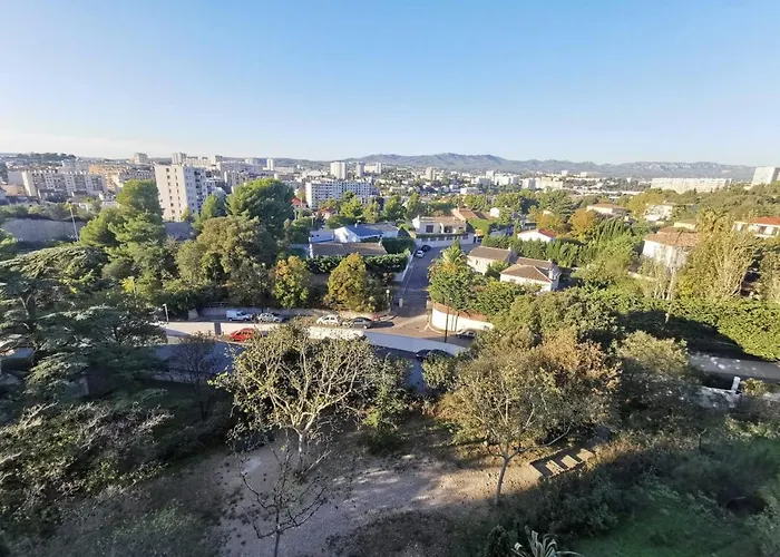 Appartement 6 Personnes Au Calme Montolivet, Proche Dome, L2 Marseilles