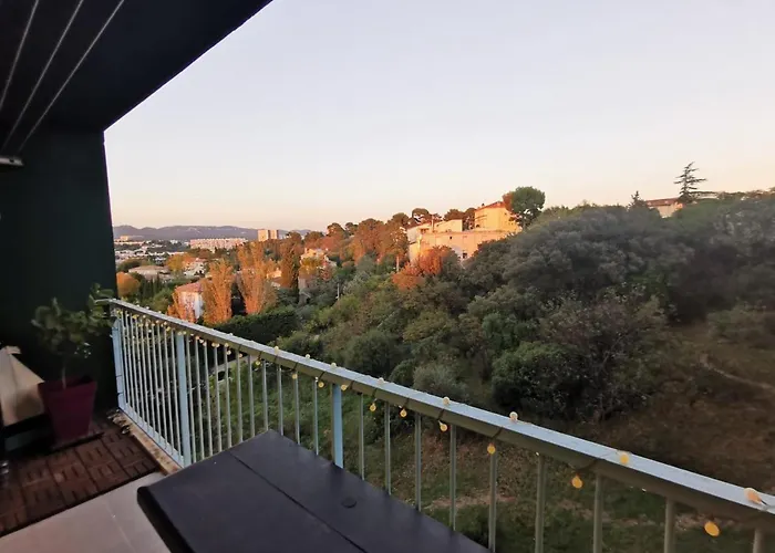 Appartement 6 Personnes Au Calme Montolivet, Proche Dome, L2 Marseilles