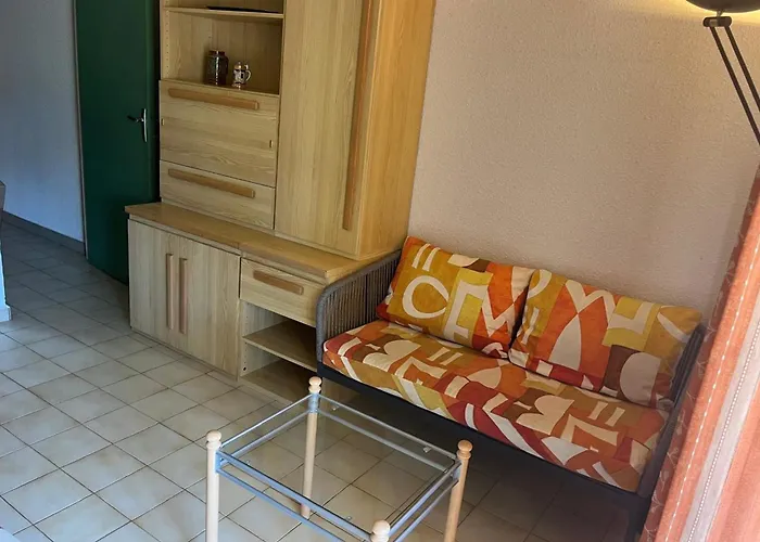 Apartment With Balcony Near Port Of Santa Lucia Saint-Raphaël