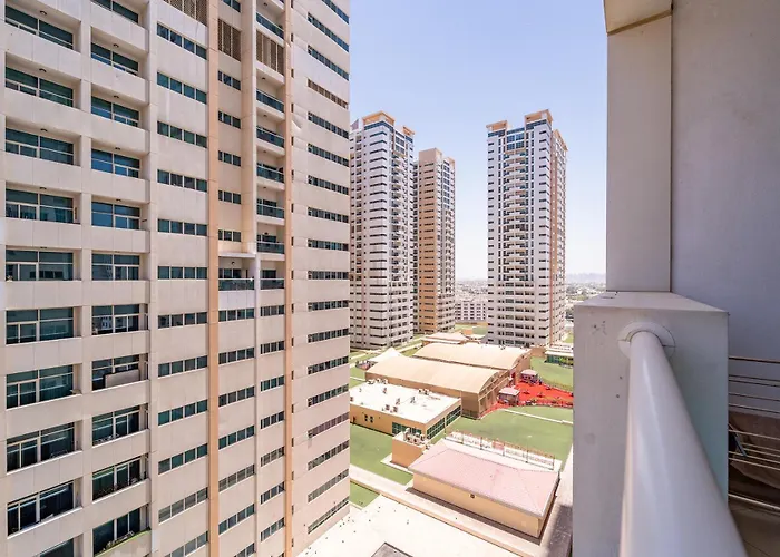 Elegent 2Bhk Next To The Beach With Pool,Gym,Garden,Kids Play Area,Learning Centre,Shops,Cafe,Restaurants Adschman