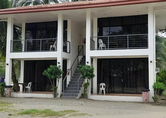 Campoquino Beach Resort Sipalay