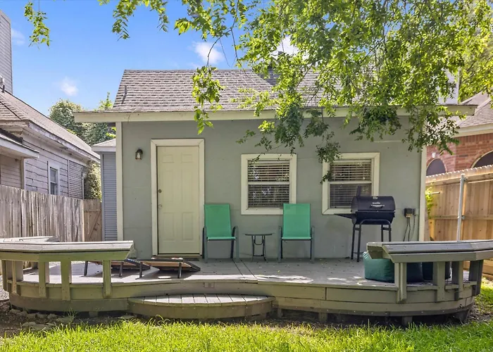 Heights Home Nr Dt Washington Desk Yard Bbq Houston