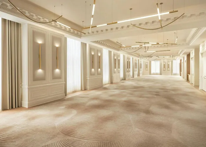 Hotel The St. Regis Toronto
