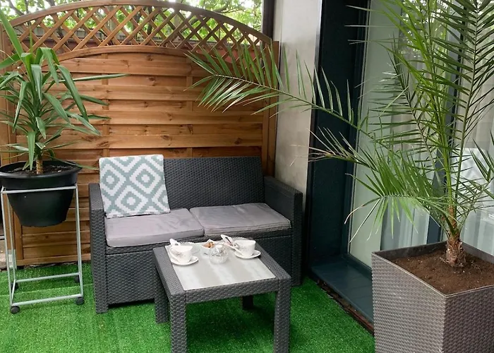 Lovely Apartment With Patio Stettin
