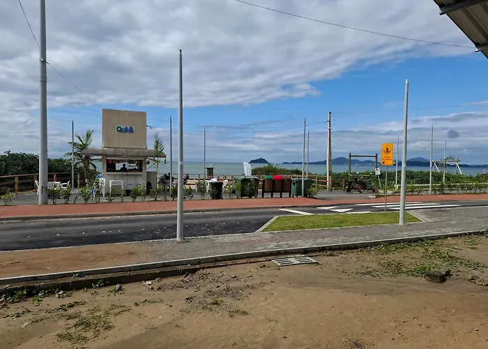 Ap Vista Mar 16 Minutos Beto Carrero Home Office Piçarras