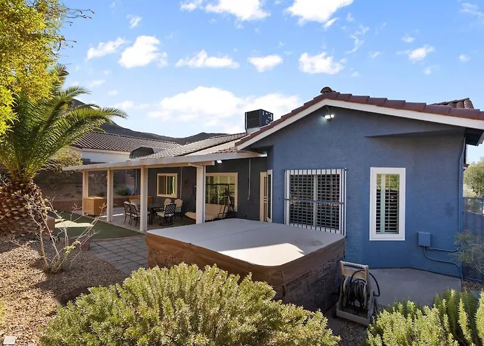 Villa Bold Blue Retreat in Henderson Las Vegas