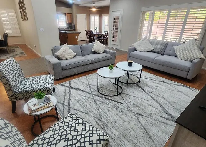 Villa Bold Blue Retreat in Henderson Las Vegas