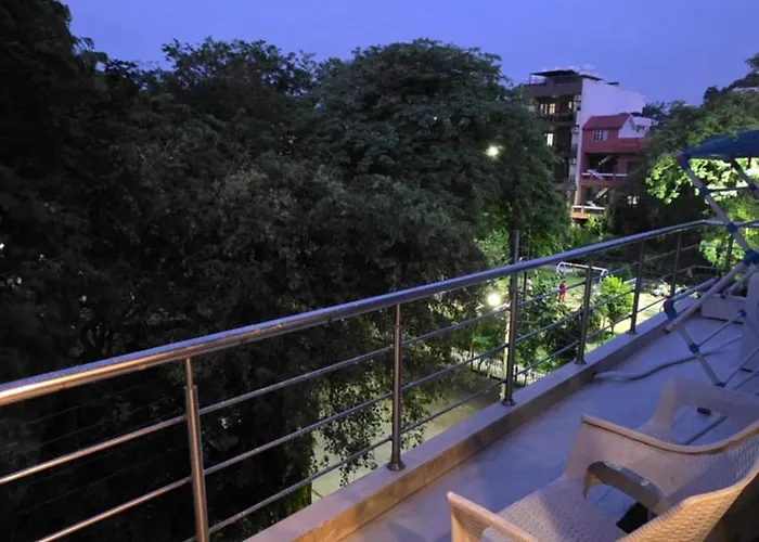 Ferienwohnung Urban Haven Sun Kissed Retreat Neu-Delhi