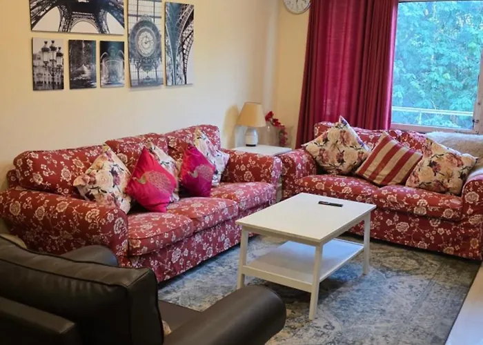 Ferienwohnung Urban Haven Sun Kissed Retreat Neu-Delhi
