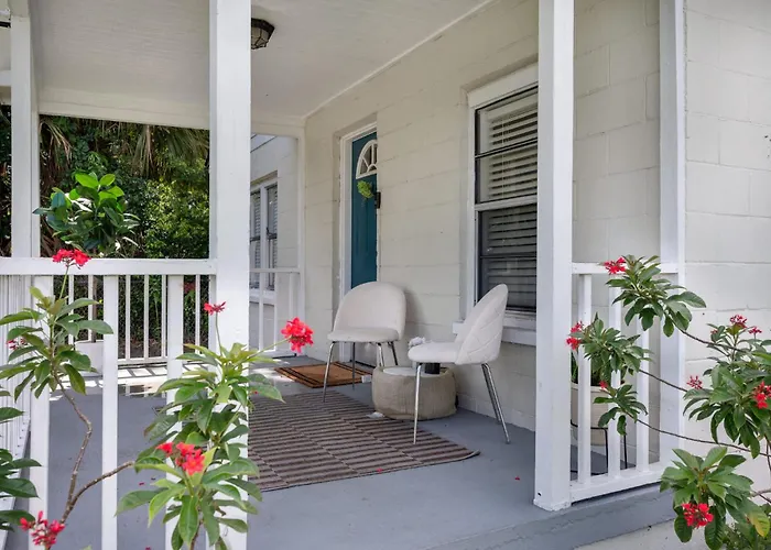 Cozy Home W Kitchen & Workspace Orlando