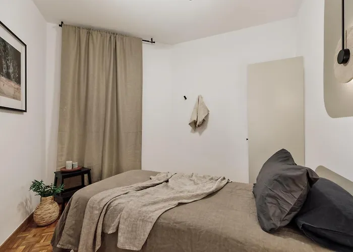 Nicoya - 3 Bedrooms And Balcony In Eixample Dreta Barcelona