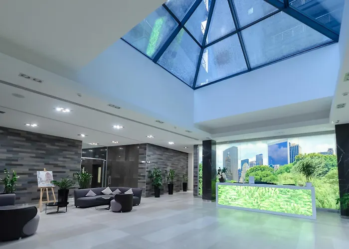 Ввв!3-143 Central Park, John Mccain 7, Kyiv Centre, Fantastic City View, 15 Kw Backup Power, Petrovdom Apartment