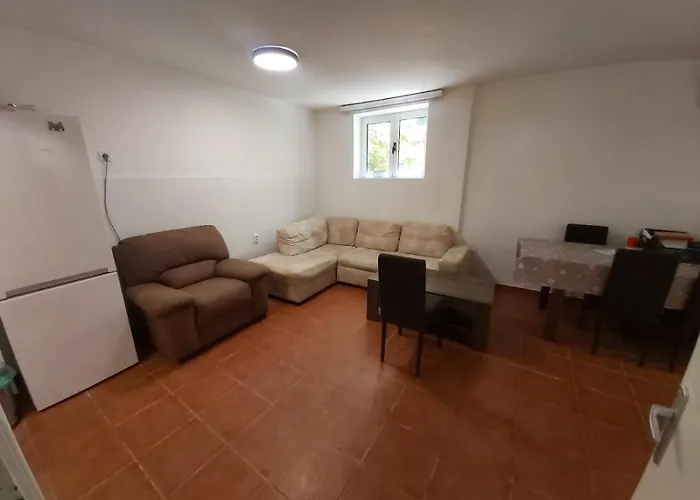 Two Bedrooms Apartment With Garden View Budva