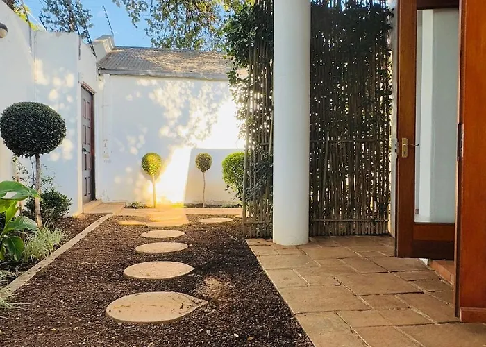 14Th Street Retreat - Parkhurst Johannesburg