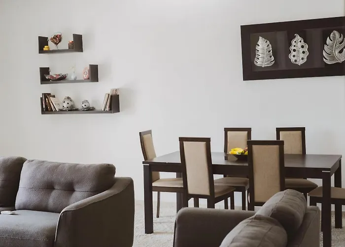 Chic Appartement A La Riviera Palmeraie Abidjan