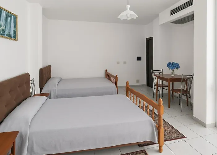 Hotel Ardjan Golem 