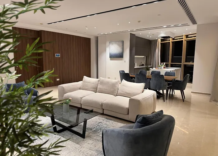 Wealthystays 360 Luxury Residence Nikosia