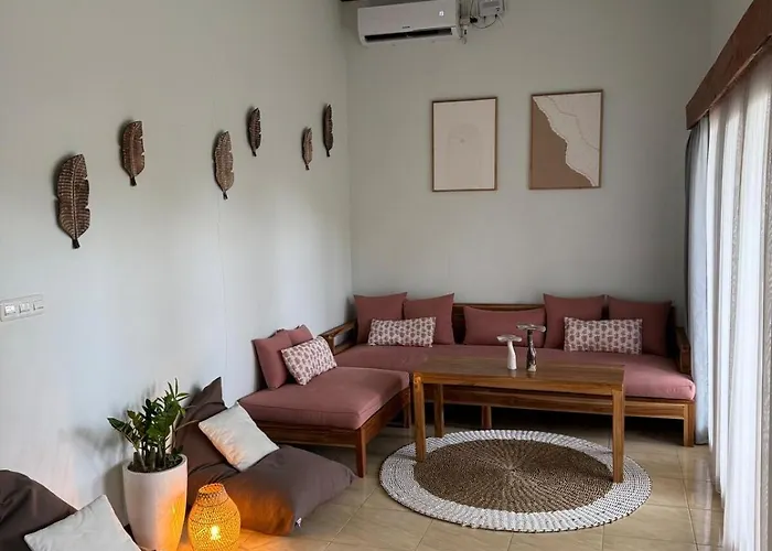 Cheerful 2 Bedrooms House Kuta 