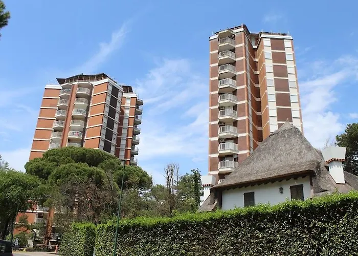 Due Torri Appartamento Al 9 Piano Con Splendida Vista Mare Lignano Sabbiadoro