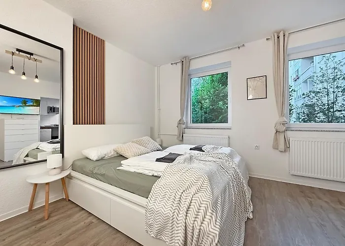 Cozy And Centrally Located In List Hannover 2 Beds And Kitchen