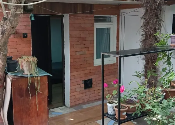Cozy Studio With Garden Access Tbilisi