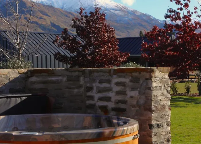 Villa Wanaka Mountain View
