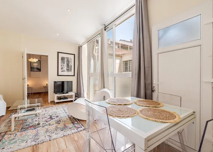 Charlotte By Terry'S Homes Cannes