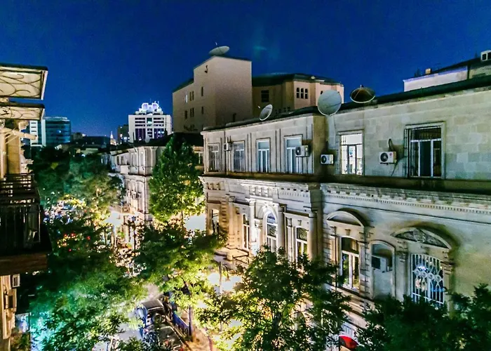 Luxury Apartment In Targovu Baku