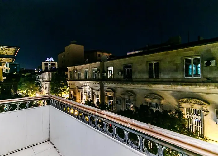 Luxury Apartment In Targovu Baku