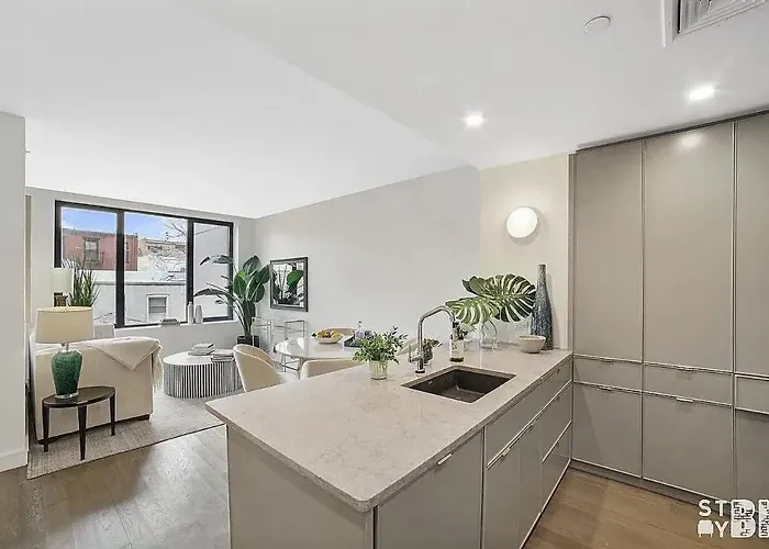 194-4C Stylish 3Br 2Ba Washer-Dryer Rooftop New York