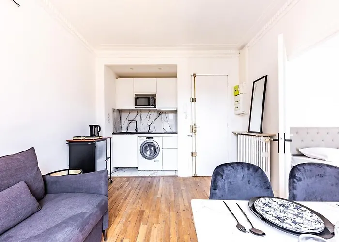 Ferienwohnung Modern 4-Star Flat , 8-Min Walk to Gare de Lyon Paris
